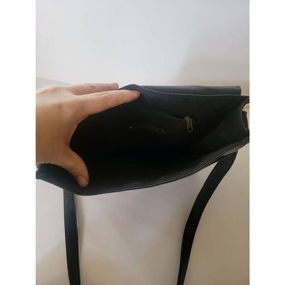 Steve Madden Women's Black Leather Crossbody Shoulder Bag - Picture 5 of 11